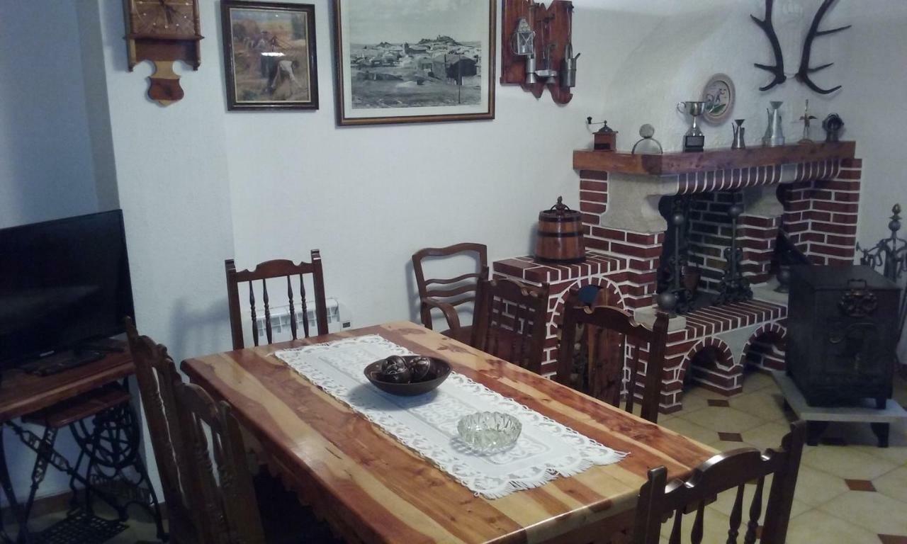 Casa Rosalia Bronchales Exterior foto