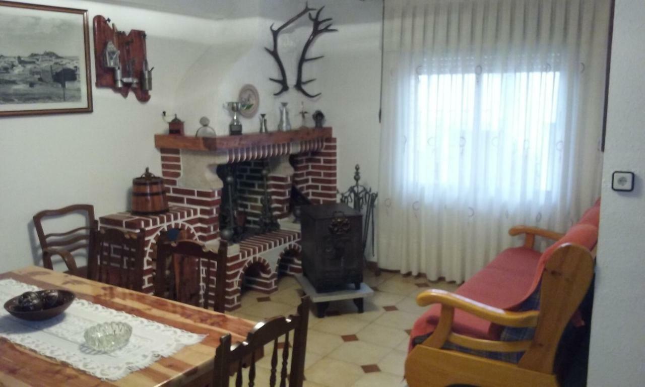 Casa Rosalia Bronchales Exterior foto